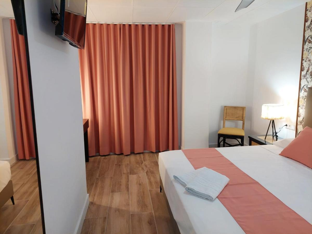 Hostal Garden Rous Paiporta Extérieur photo